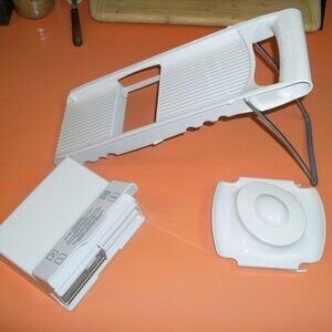 Pampered Chef Mandoline